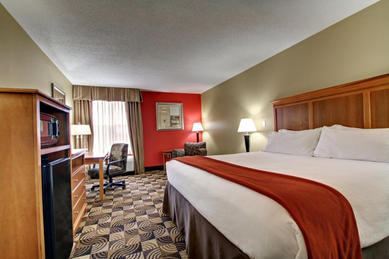 Holiday Inn Express Hurricane Mills Waverly By Ihg Exterior photo